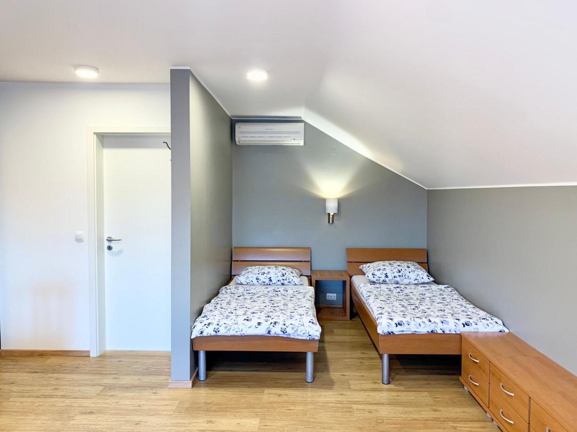 Stara Lipa Tasner Free Kitchen&Garage&Parking-Self Check In 호텔 마리보르 객실 사진