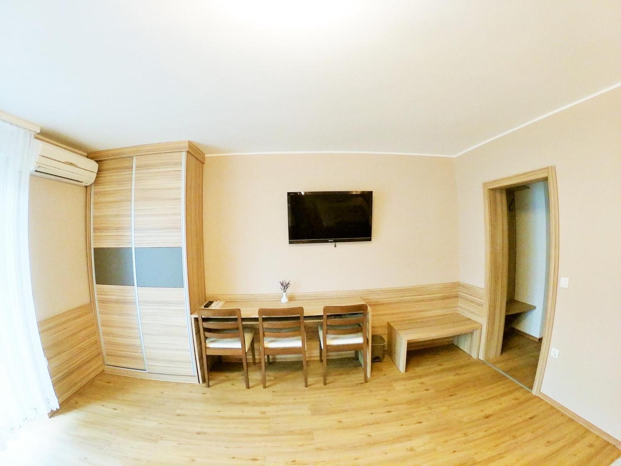Stara Lipa Tasner Free Kitchen&Garage&Parking-Self Check In 호텔 마리보르 객실 사진